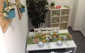 Sobre La Villa 12